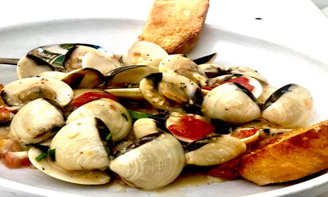 Cherrystone Clams.